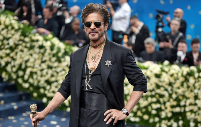 Shah Rukh Khan di Met Gala 2026. (New York Times/Amir Hamja)